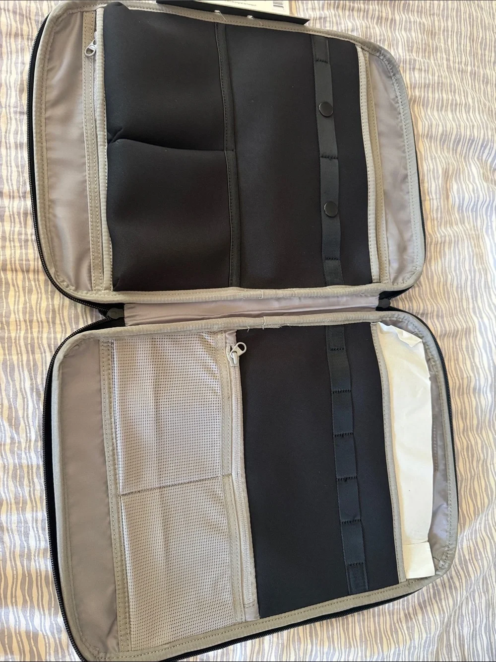 Timbuk2 Black Laptop Sleeve Stealth Folio Kit bag